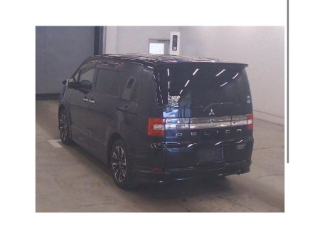 2015 Mitsubishi Delica  €15,999