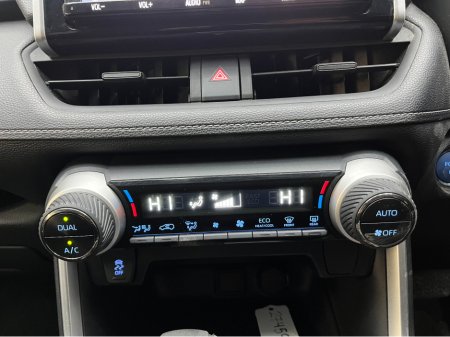 2020 Toyota Rav4 €29950 2020 TOYOTA RAV4 HYBRID X 2.5 AUTOMATC / REVERSE CAMERA / CRUISE CONTROL €29,950 thumbnail