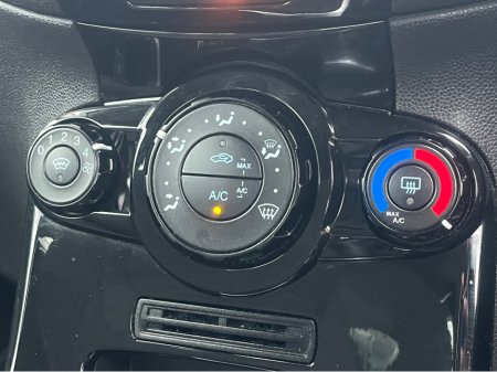 2016 Ford Fiesta 1.25 ZETEC 82PS 3DR €9,500 thumbnail