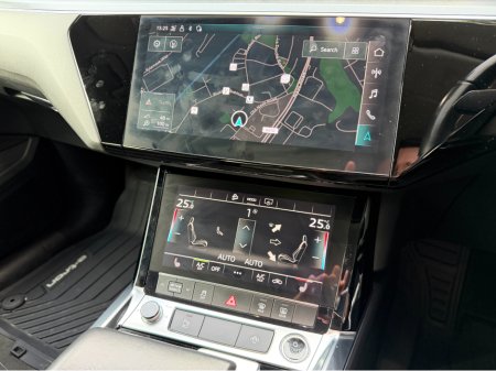 2020 Audi e-tron 50 QUATTRO..AIR SUSPENSION..2 KEYS €24,900 thumbnail