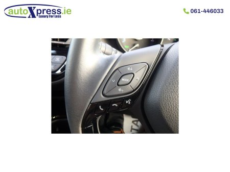 2021 Toyota C-HR Hybrid G, Ultra Low mileage, reversing camera thumbnail