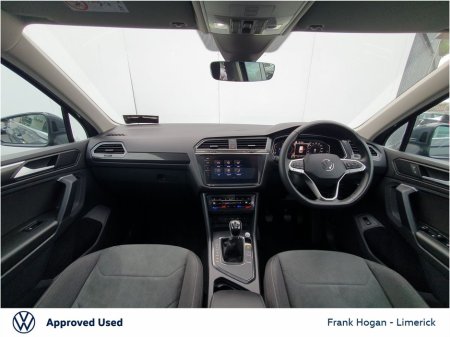 2023 Volkswagen Tiguan 2.0 TDI 150HP Elegance CALL RONAN ON 0867705822 €37,900 thumbnail