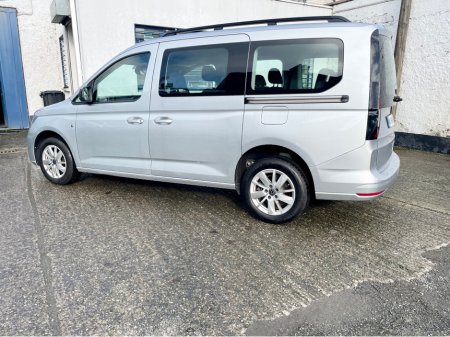 2023 Volkswagen Caddy Maxi Life LIFE 2.0TDI 122BHP A7F 5DR DSG AUTO 7 SEAT €36,950 thumbnail