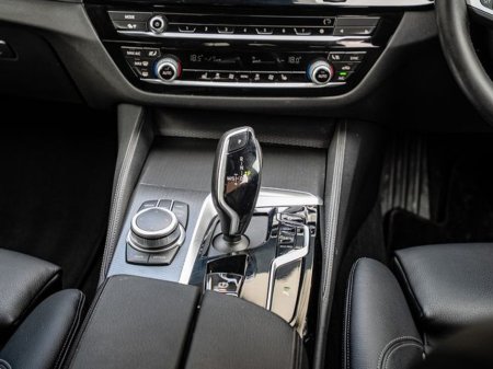 2022 BMW 5 Series - thumbnail 14