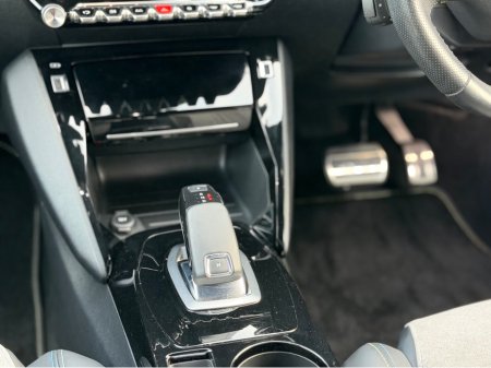 2020 Peugeot 208 - thumbnail 39