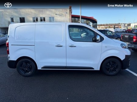 2021 Toyota Proace 1.5 100HP GL CMPCT 4DR €19,950 thumbnail