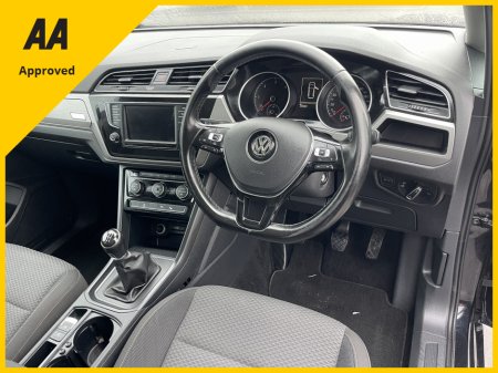 2016 Volkswagen Touran CL BLUEMOTION 1.6 TDI MANUAL 6SPEED FWD 115 €10,950 thumbnail