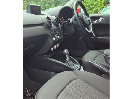 2014 Audi A1 - thumbnail 18