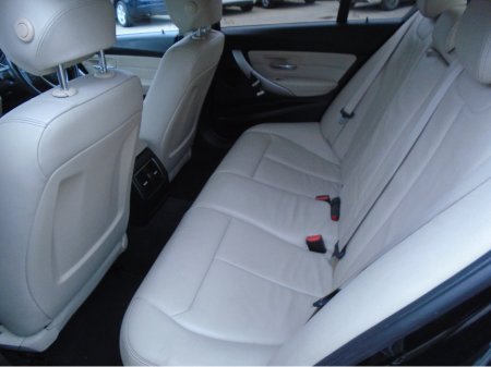 2018 BMW 3 Series - thumbnail 8