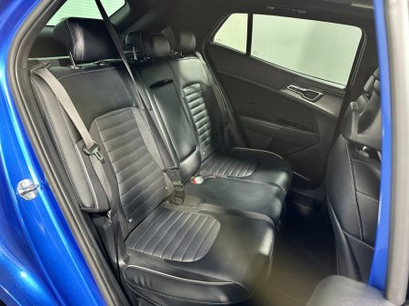 2025 Kia Sportage - thumbnail 11