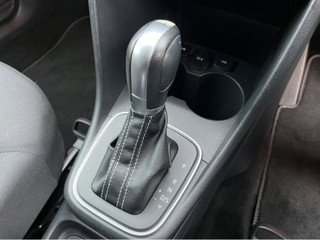 2015 Volkswagen Polo - thumbnail 24