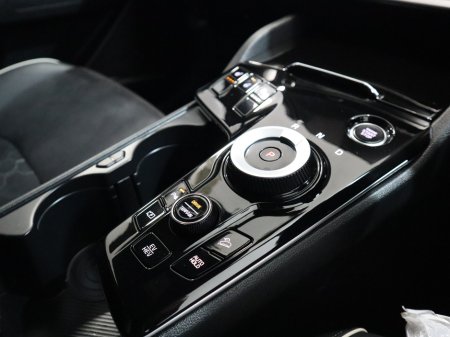 2024 Kia Sportage *113* GT-LINE PHEV 4X4 €36,900 thumbnail