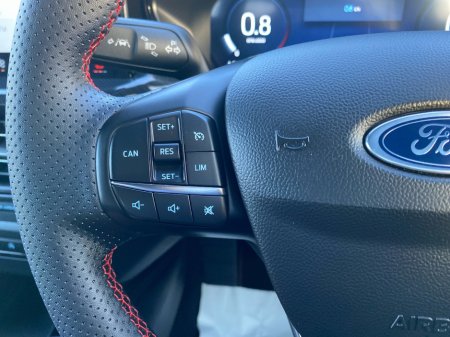 2025 Ford Focus ST-Line X 1.0 125BHP... Full leather seats thumbnail