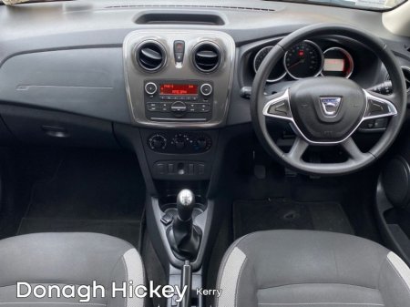 2021 Dacia Sandero Stepway - view 2