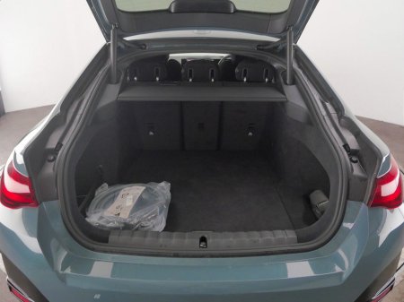 2025 BMW i4 - thumbnail 13