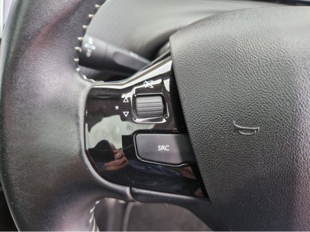 2017 Peugeot 208 ALLURE 1.2 PETROL 5DR AUTOMATIC €10,950 thumbnail