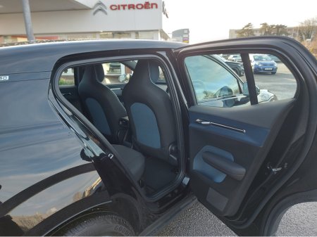 2025 Volvo EX30 SIN MTR RWD PLUS €39,500 thumbnail