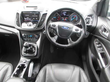 2016 Ford Kuga - thumbnail 13