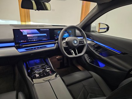 2025 BMW i5 - thumbnail 9