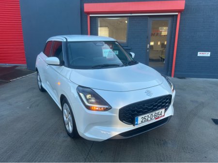 2025 Suzuki Swift 1.2 HYBRID MOTION 5DR ONLY 200KM €21,750 thumbnail