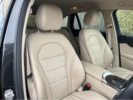 2021 Mercedes-Benz GLC Class - thumbnail 12