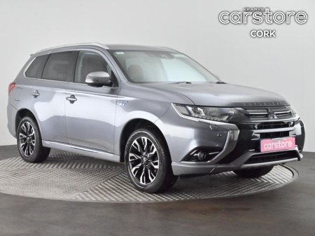 2017 Mitsubishi Outlander PHEV 2.0L MIVEC 4WD 5-Seater Instyle €16,880 thumbnail