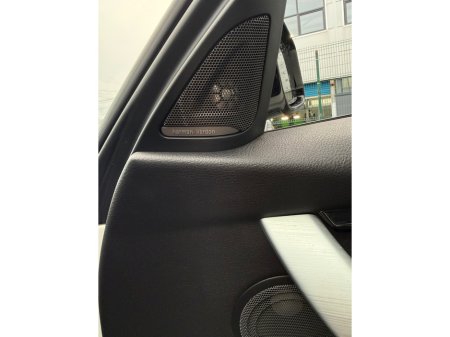 2016 BMW 3 Series - thumbnail 9