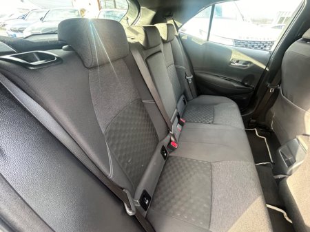 2023 Toyota Corolla 1.8 Hybrid Luna Hatchback €22,850 thumbnail