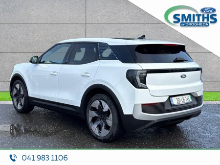 2026 Ford Explorer PREMIUM 77KWH 286PS €45,950 thumbnail