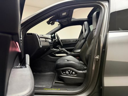2020 Porsche Cayenne - thumbnail 14