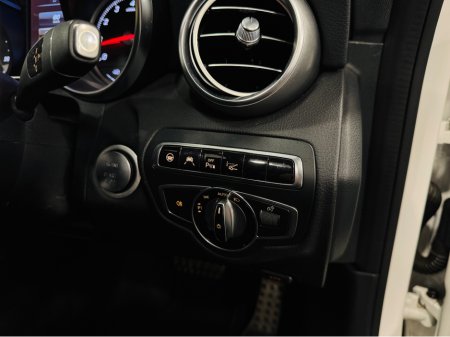 2016 Mercedes-Benz C Class C180 AMG Premium Plus €27,995 thumbnail