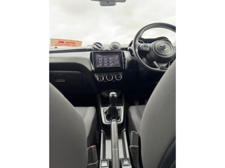 2019 Suzuki Swift - thumbnail 13