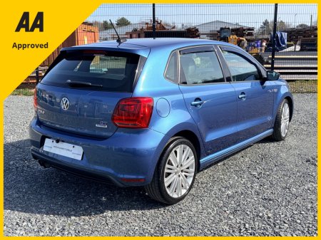 2016 Volkswagen Polo - thumbnail 3