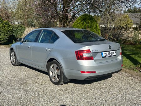 2015 Skoda Octavia - thumbnail 6