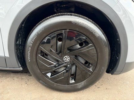 2022 Volkswagen ID.4 Pure 52kWh Life SUV 5dr Electric Auto (148 ps) thumbnail