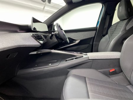 2025 Peugeot 5008 - view 4