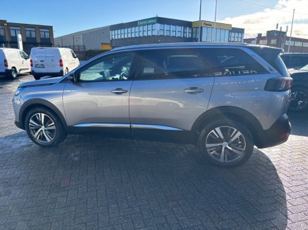 2025 Peugeot 5008 1.5 BlueHDi 130bhp Allure Auto €44,950 thumbnail