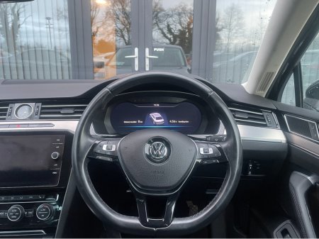 2017 Volkswagen Passat HIGHLINE 1.6 TDI MANUAL 6SPEED FWD 120HP 4DR €14,500 thumbnail