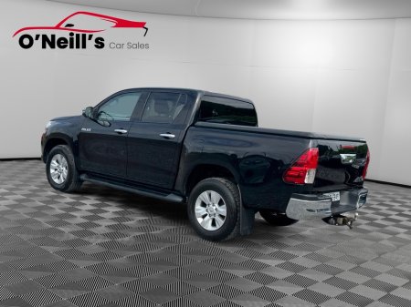2020 Toyota Hilux DOUBLE CAB SR5 4DR #224 €23,999 thumbnail