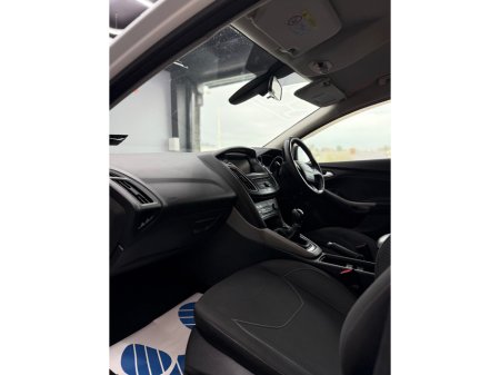 2016 Ford Focus 1.0 ECOBOOST ZETEC 100PS 5DR T €9,950 thumbnail