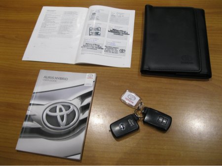 2016 Toyota Auris - thumbnail 30