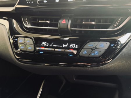 2019 Toyota C-HR - thumbnail 15