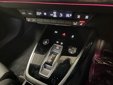 2024 Audi Q4 e-tron - thumbnail 4