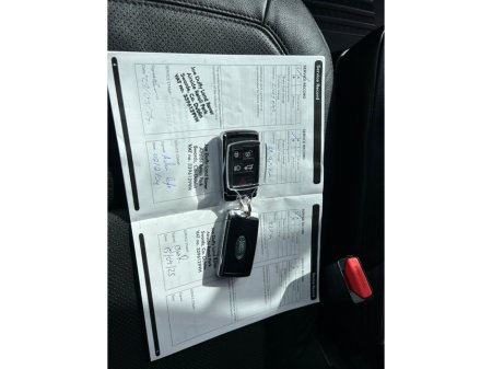 2023 Land Rover Defender - thumbnail 24