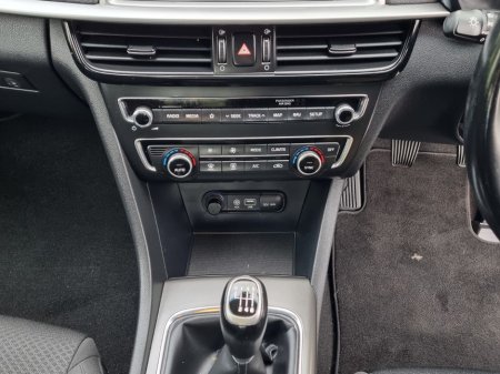 2018 Kia Optima 1.6 CRDI 135BHP ISG SALOON / TAX €200 REF: 182G2476 €14,950 thumbnail