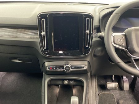 2026 Volvo EX40 - thumbnail 16