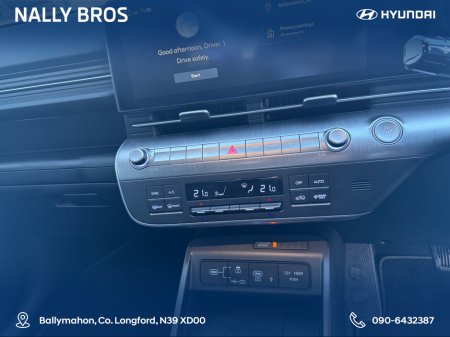 2025 Hyundai Kona PLATINUM 65KWH thumbnail