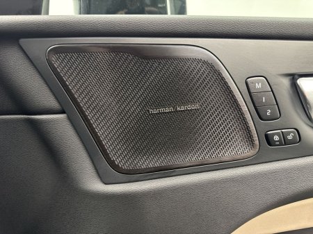 2026 Volvo XC60 - thumbnail 25