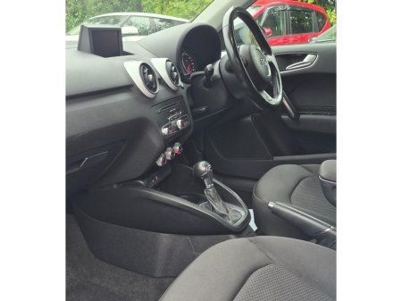 2015 Audi A1 - thumbnail 12