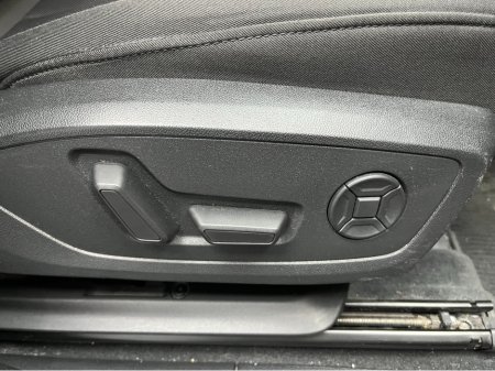 2020 Audi Q3 €29950! 2020 AUDI Q3 35TDI QUATTRO ADVANCED 2.0 AUTOMATIC / CRUISE CONTROL / 360° PARKING CAMERA / ELECTRIC HEATED SEATS / APPLE CARPLAY €29,950 thumbnail